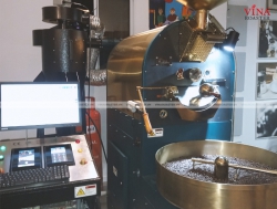 Lắp đặt máy rang cà phê 15kg Full Automtic cho Caffe di Ambra